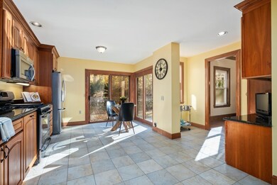 6 Lloyd St, Winchester, MA 01890 - photo 6