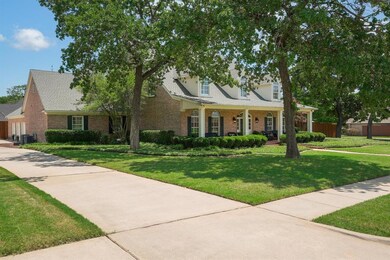 3113 Triple Crown Ct, Denton, TX 76210 - photo 4