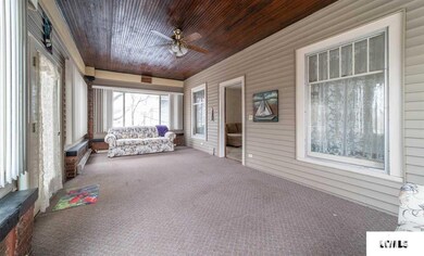 427 Wyatt Ave, Lincoln, IL 62656 - photo 2