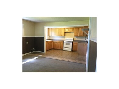 Unit 2 - Kitchen/Dining 19 x 12