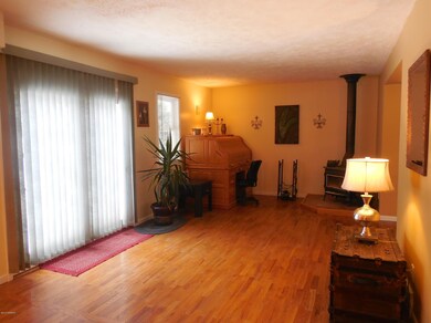 79 Butterfly Ct unit 3, Ionia, MI 48846 - photo 6