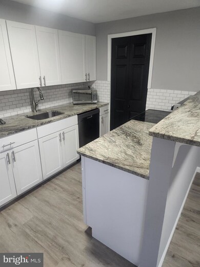 1300 Mantle St, Parkville, MD 21234 - photo 5