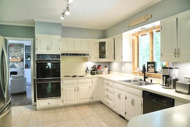 Spacious Kitchen
