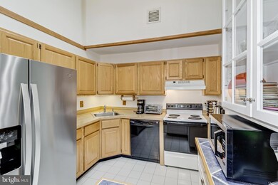 137 Chalkboard Ct, Moorestown, NJ 08057 - photo 5