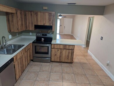 5969 Forest Hill Blvd unit 3, West Palm Beach, FL 33415 - photo 2