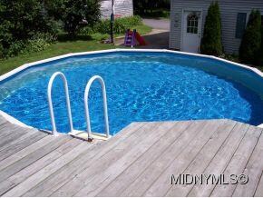 deck to pool