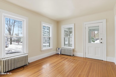 106 Lawrence St, Saratoga Springs, NY 12866 - photo 2