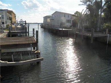 Waterfront/Dock/Pier.