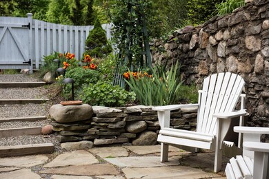 709 Seventh St, Milford, PA 18337 - photo 4