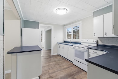 54 4th St, Madera, PA 16661 - photo 5