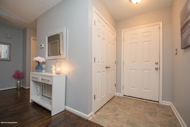 6962 Arbor Creek Dr unit 73, Louisville, KY 40228 - photo 3