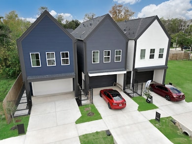 4321 Arlington St, Houston, TX 77022 - photo 2