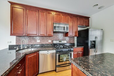 1226 W Huron St unit 201, Chicago, IL 60642 - photo 6