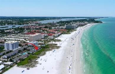 1017 W Peppertree Dr unit 116, Sarasota, FL 34242 - photo 4