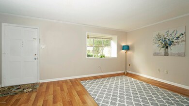 Living Room03