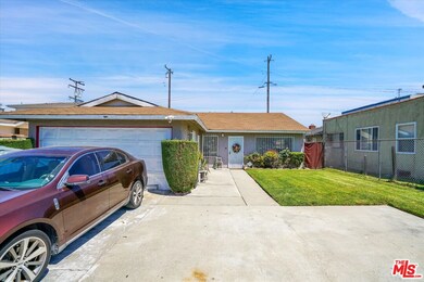 613 W Spruce St, Compton, CA 90220 - photo 6