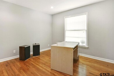 1004 1004 Guinn, Tyler, TX 75701 - photo 2