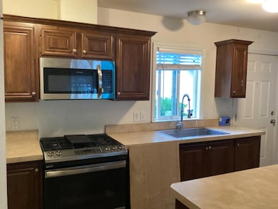 2926 Poole Dr unit 25, Sacramento, CA 95827 - photo 3