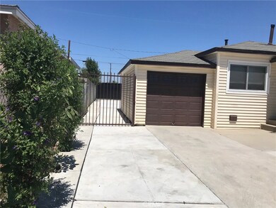 733 W 131st St, Compton, CA 90222 - photo 3