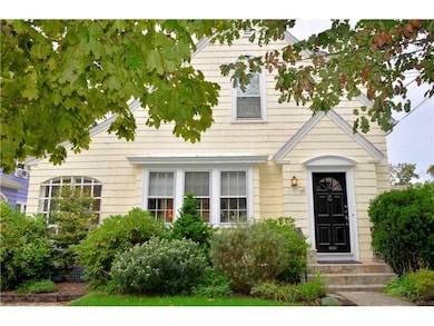 16 Clarendon Ave, Providence, RI 02906 - photo 2