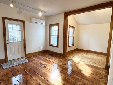 13-1/2 Bluff St, Worcester, MA 01610 - photo 7