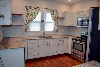 472 Columbia Ave, Tipton, IN 46072 - photo 2