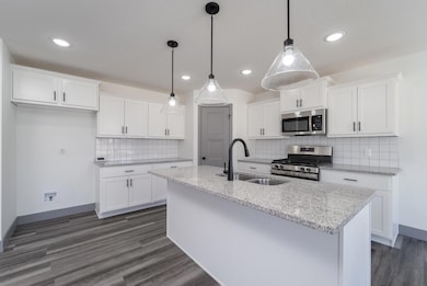 611 N Eagle Park Circle-3