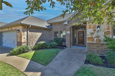 3900 Ambrose Ct, Bryan, TX 77808 - photo 2