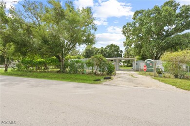 1363 Shawnee Ave, Labelle, FL 33935 - photo 2