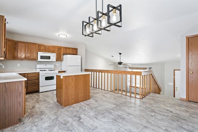 5302 Marius Dr, Cedar Falls, IA 50613 - photo 7