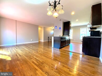 18953 Abbotsford Cir, Germantown, MD 20876 - photo 4