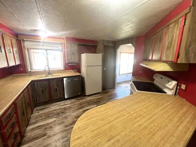 4656 Patterson Dr, Canyon City, OR 97820 - photo 2