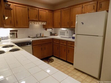 1324 Cranbrook Terrace NE unit 26, Grand Rapids, MI 49505 - photo 3