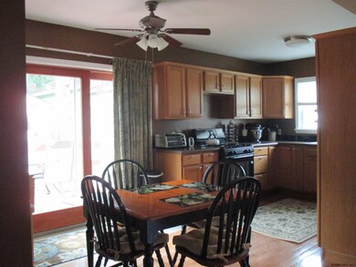 1338 Bradford St, Schenectady, NY 12306 - photo 4