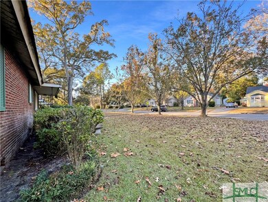 327 E 60th St, Savannah, GA 31405 - photo 6