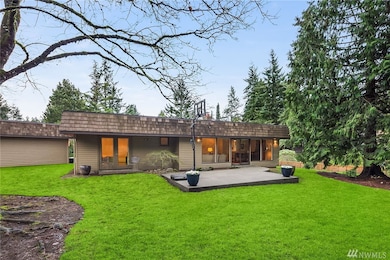 8571 SE 72nd St, Mercer Island, WA 98040 - photo 2