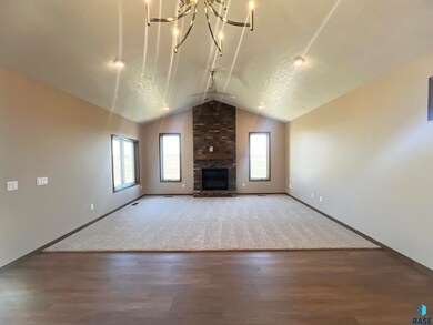 5932 S Spirea Ave, Sioux Falls, SD 57108 - photo 6