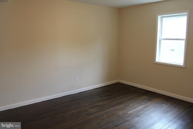 4919 Newton St, Bladensburg, MD 20710 - photo 7