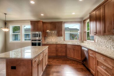 1343 Marion St, Enumclaw, WA 98022 - photo 4