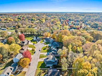 1000 Rolling Green Dr, Green Bay, WI 54313 - photo 2