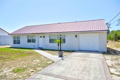 1039 Rebel Ave, Lake Placid, FL 33852 - photo 2