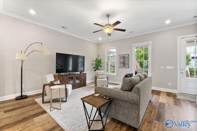 38 Pine St NW, Huntsville, AL 35806 - photo 6