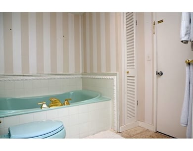 27 Constellation Wharf unit 27, Boston, MA 02129 - photo 5