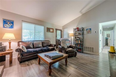 407 Jon Scott Dr, Alpharetta, GA 30009 - photo 7