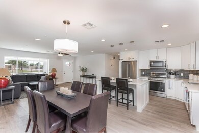 Dining_Family_Kitchen