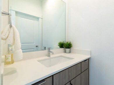 604 Janisch Rd, Houston, TX 77018 - photo 7