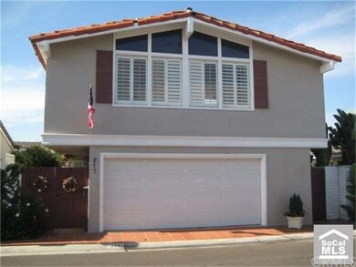 BEAUTIFUL FRONT OF HOME.