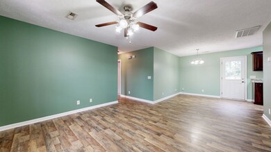 106 Stonefield Cir, Shelbyville, TN 37160 - photo 6