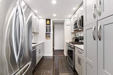 Park Hudson Apartments unit 820, North Bergen, NJ 07047 - photo 7