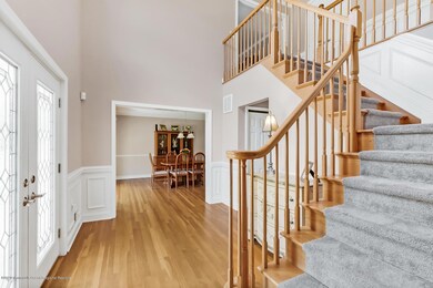 2424 Orchard Crest Blvd-large-007-025-4M